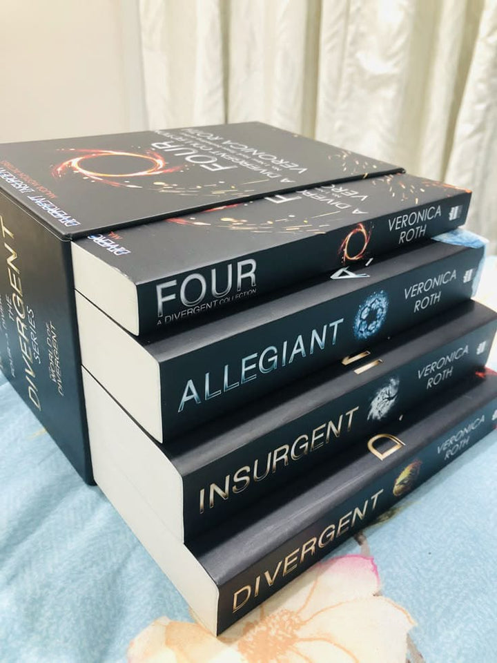 FOUR  / ALLEGIANT / INSURGENT  / DIVERGENT